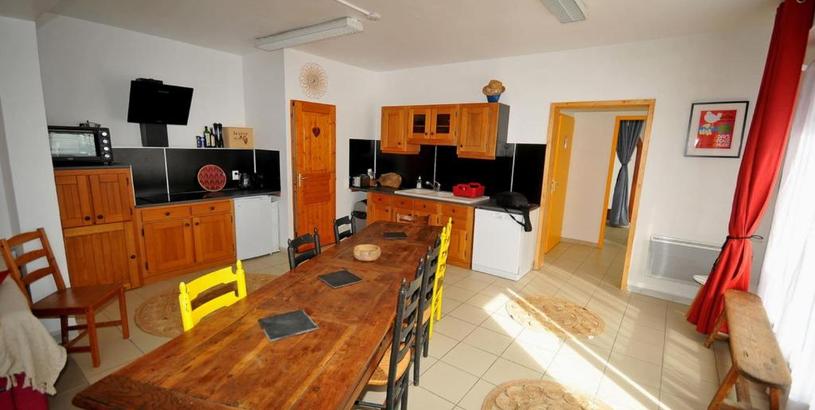 Apartments Gîte le Rocher - Apartment on the ground floor for 8 people