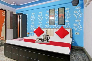 Hotel Flagship Hotel Decent Stay Near Pvr Vikaspuri Delhi