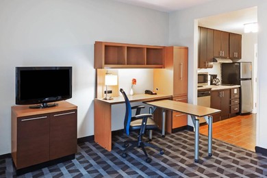 Отель TownePlace Suites by Marriott Tulsa North/Owasso