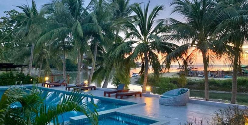 Resort Breeze Bay Villa
