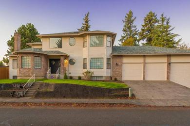 Дом отдыха Spacious 5,000+ sq ft house, Close to PDX Airport