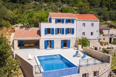 Villa Villa Korta - Spacious House with Pool
