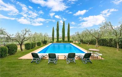 Holiday home Amazing home in Cetona with Outdoor swimming pool, WiFi and 3 Bedrooms