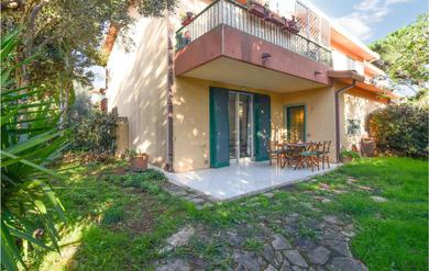 Nice home in Capalbio Scalo with 2 Bedrooms