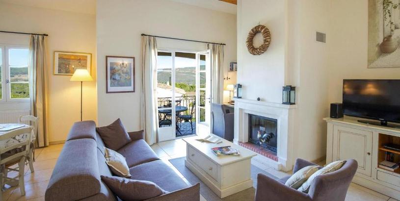 Apartments Holiday flats at Domaine de Saint-Endréol with golf, SPA and pool