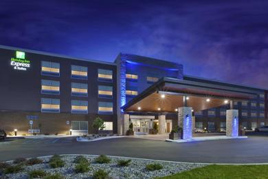 Hotel Holiday Inn Express & Suites Grand Rapids Airport North, an IHG Hotel