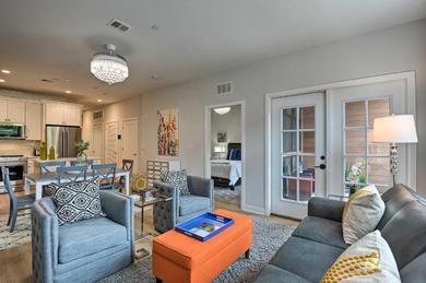  Chic Condo with Balcony in the Heart of Annapolis!