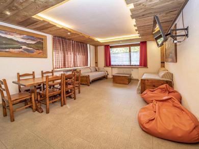 Шале Snug apartment in Sauze d Oulx with a fenced garden
