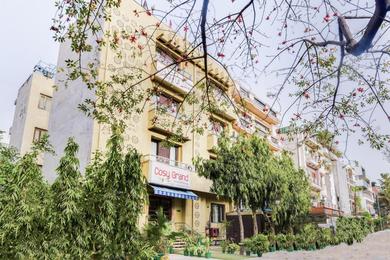 Hotel Cosy Grand, Near Chanakyapuri, Embassy Area