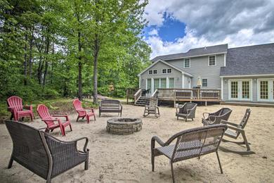 Holiday home Charming Retreat about 1 Mi to Ossipee Lake Marina!