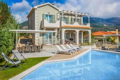 Вилла Karavadhos Villa Sleeps 6 Pool Air Con WiFi