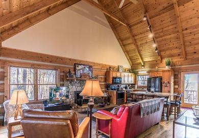Дом отдыха On Highland Time- Newly Renovated home with Game room, hot tub, outdoor fire-pit Close to Boone!