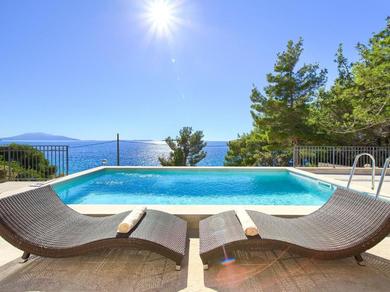 Hotel Modern Villa in Cres with Pool