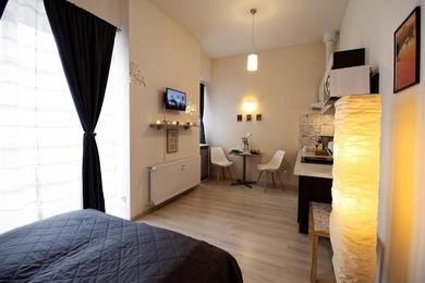 Apartments Cosy studio, 15min to Old Centre, Self-check in, Free Wifi, Welcome drink!