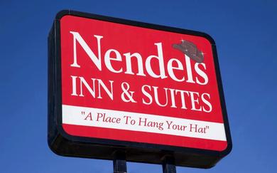  Nendels Inn & Suites Dodge City Airport