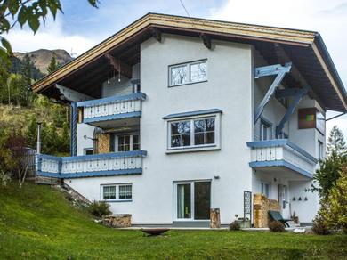 Шале Wonderful Apartment in Lermoos near Tyrolean Zugspitz Arena