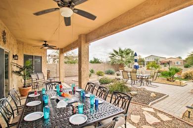 Holiday home San Tan Mountain Escape with Patio and Pool Access!