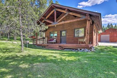 Дом отдыха 40-Acre Trego Resort Cabin with Lake and Trails!