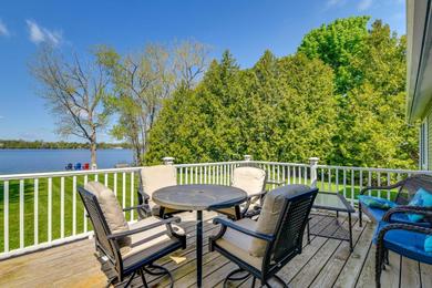Дом отдыха Lake Champlain Getaway with Deck and Fire Pit!