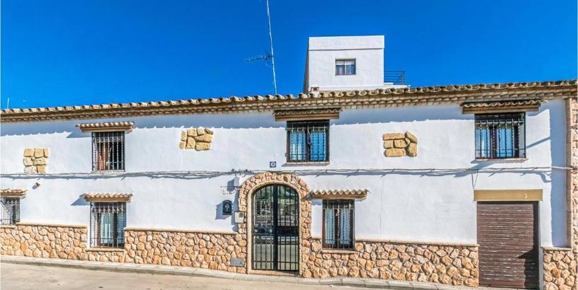Holiday home Nice home in Hornachuelos with 3 Bedrooms, WiFi and Outdoor swimming pool