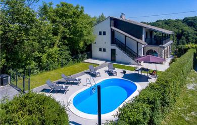 Дом отдыха Amazing home in Vinica Breg w/ Outdoor swimming pool and 3 Bedrooms