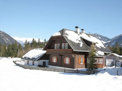 Дом отдыха Tranquil Holiday Home in Kleblach-Lind with Infrared Sauna