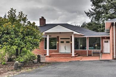 Дом отдыха Charming Kelso Home with Proximity to Cowlitz River!