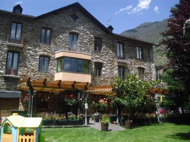 Guest house Hostal Vall D'Aneu by Arcas & Sambola
