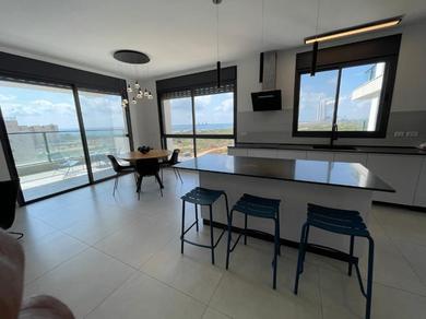 Апартаменты #דירת יוקרה על הים Seabreeze Beach Apartment#