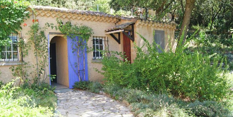Дом отдыха Cozy Holiday Home in La Capelle-et-Masmolene with Terrace