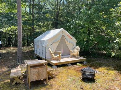 Luxury tent Tentrr State Park Site - Mississippi Wall Doxey State Park - Fresh Field I - Single Camp