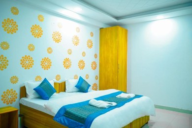 Hotel Roomshala 050 Abode Inn - Dwarka Sec 23