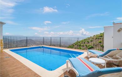 Hotel Stunning Home In El Borge With Outdoor Swimming Pool, Wifi And Swimming Pool