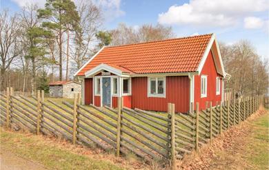 Holiday home Beautiful home in Hyltebruk with Jacuzzi, WiFi and 1 Bedrooms