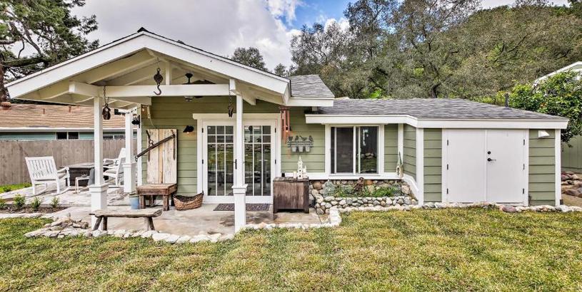 Дом отдыха Pet-Friendly Trabuco Canyon Cottage with Yard!