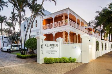 Отель Quarters Hotel