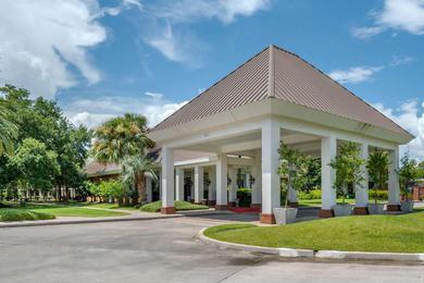 Отель Clarion Inn Conference Center Gonzales