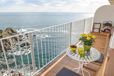Apartments Cap sa Sal Begur 74 con Terraza literalmente Sobre el Mar