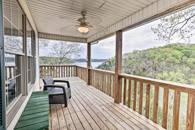 Дом отдыха Lakefront Home with Multi-Level Deck, Near Somerset!