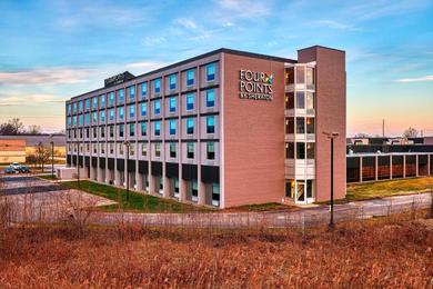Hotel Four Points by Sheraton Cleveland-Eastlake
