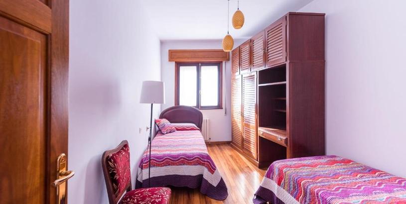 Apartments Luminoso apartamento reformado en villa termal