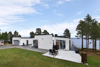 Villa Luxury modern 5BR beach House for Weekend Getaways near Piteå
