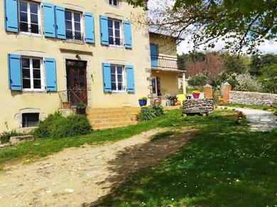 Holiday home Gîte Domeyrat, 6 pièces, 14 personnes - FR-1-582-334