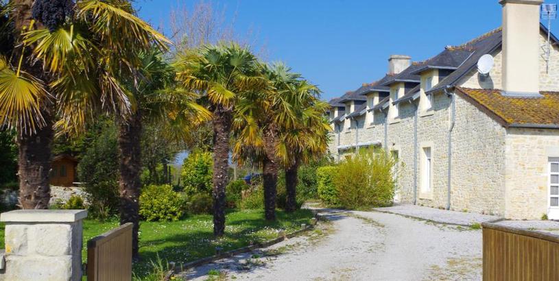 Holiday home Maison de 3 chambres avec jardin clos et wifi a Cricqueville en Bessin a 3 km de la plage