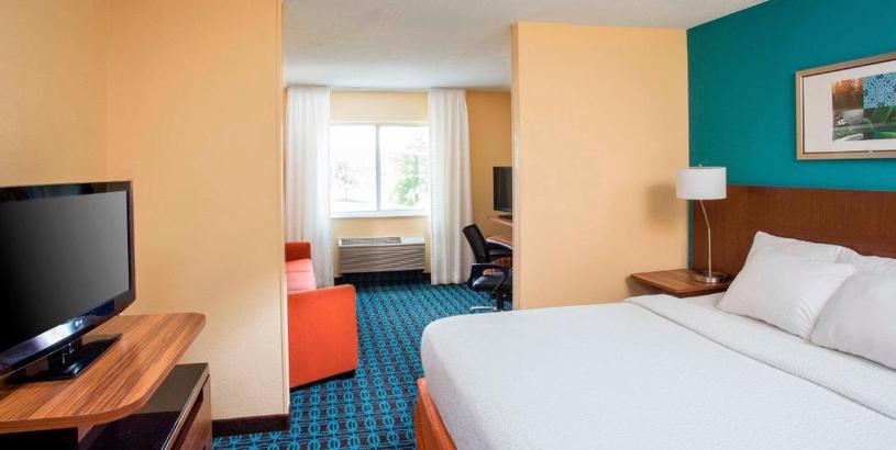 Отель Fairfield Inn & Suites by Marriott Dayton South