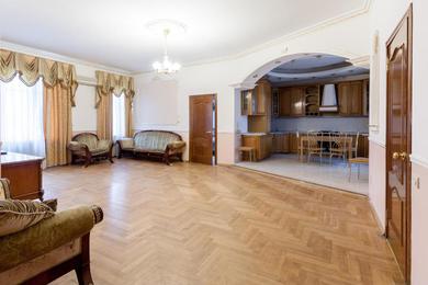 Apartments Big Nice apartment at Novoslobodskaya