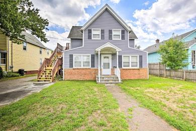 Дом отдыха Charming Home about 6 Mi to Downtown New Haven!