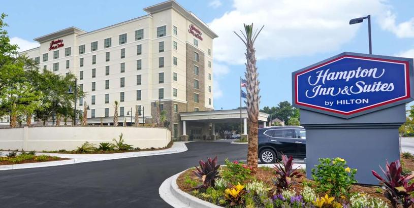 Отель Hampton Inn & Suites Charleston Airport