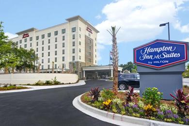 Отель Hampton Inn & Suites Charleston Airport