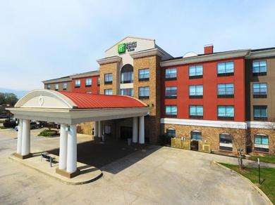Отель Holiday Inn Express Hotel & Suites Baton Rouge -Port Allen, an IHG Hotel
